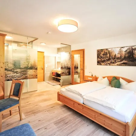 Bed & Breakfast Beim Baeck Sankt Leonhard im Pitztal